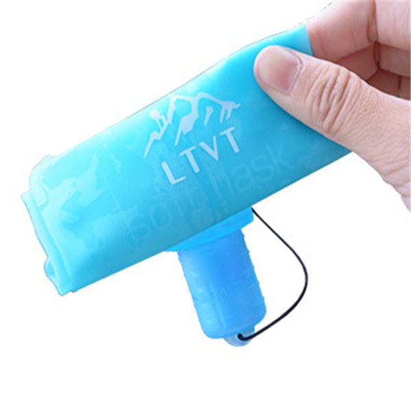 Flexible soft flask water bottle for running and cycling