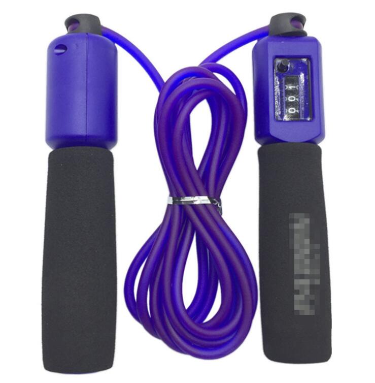 Smart jump rope with digital fitness tracking