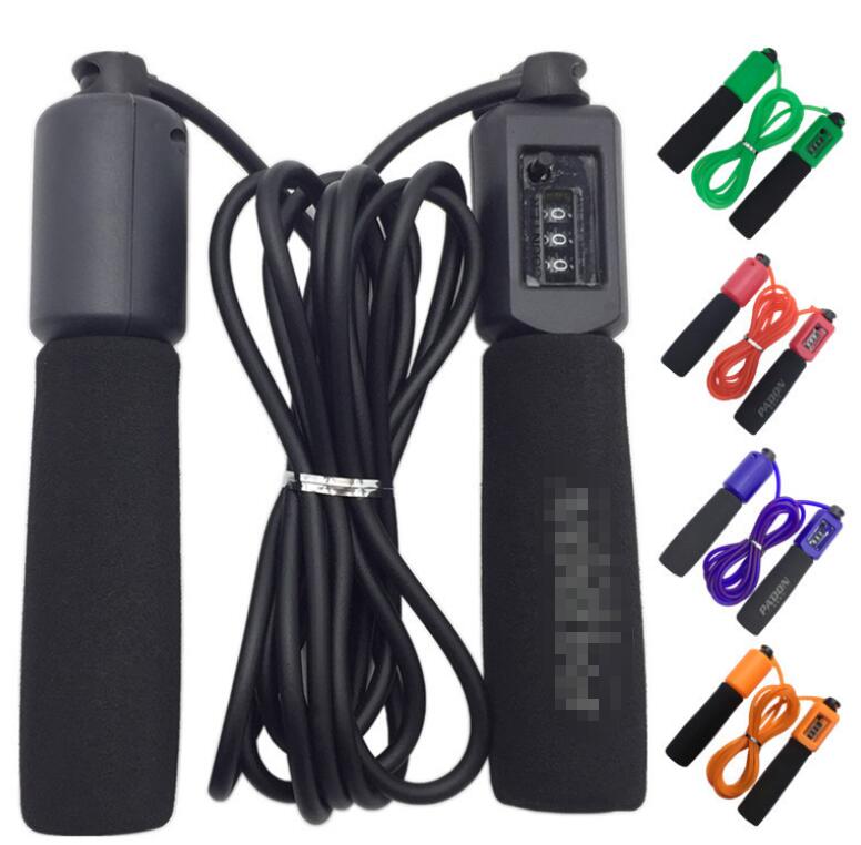 Smart jump rope with digital fitness tracking