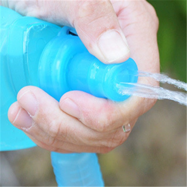 Flexible soft flask water bottle for running and cycling