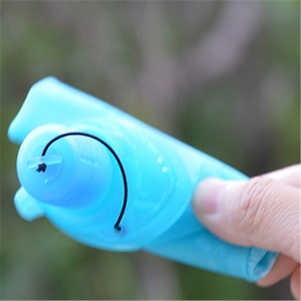 Flexible soft flask water bottle for running and cycling