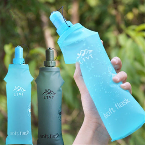 Flexible soft flask water bottle for running and cycling